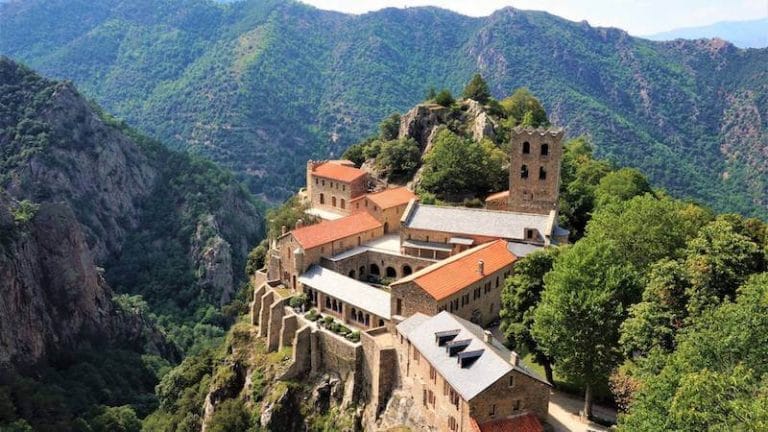 Lgends of Limousin, Abbaye Saint-Martin du Canigou